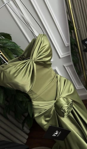 فستان جيوليا الانيقة