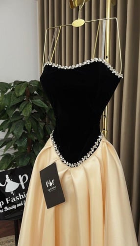 فستان ايلانورا الانيقة