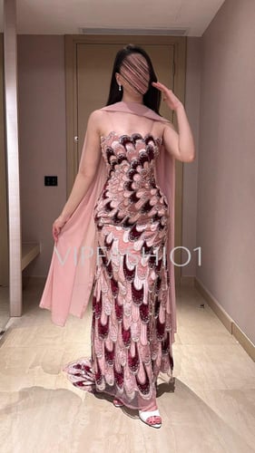 فستان دلال الانيقة