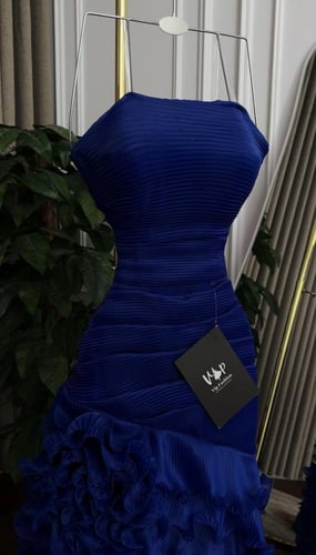 فستان فاليرا الانيقة