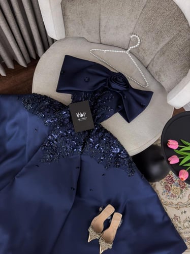 فستان زارا الانيق