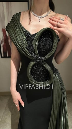 فستان لاورا الانيقة