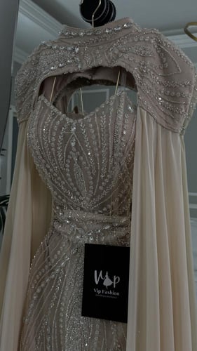 فستان نيلوفر الانيقة