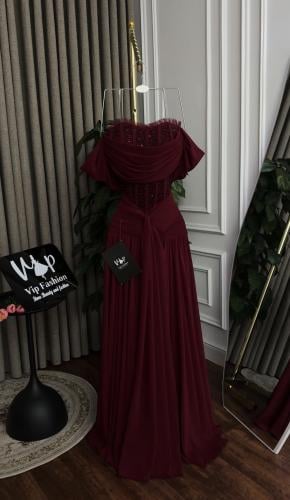 فستان ياقوت الانيقة