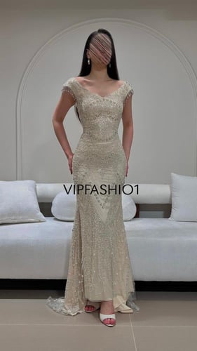 فستان بيرلا الانيقة