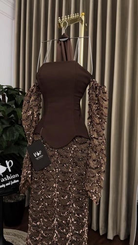 فستان فيليسا الانيقة