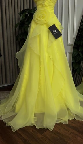 فستان يوكا الانيقة