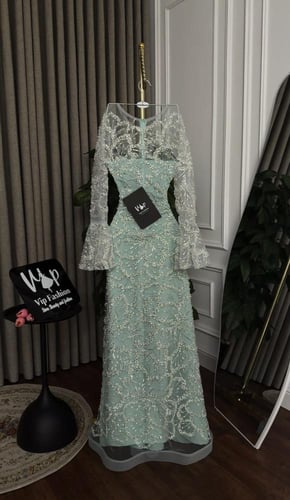 فستان زمرد الانيقة