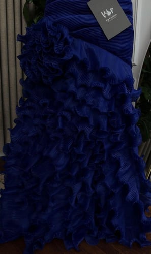 فستان فاليرا الانيقة