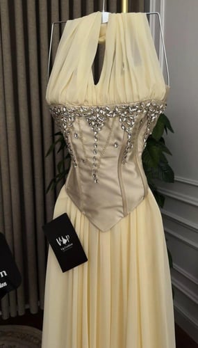 فستان إيليا الانيقة