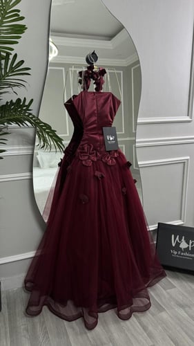 فستان لادن الانيقة