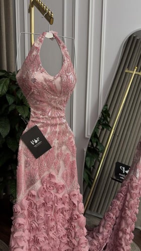 فستان جُلنار الانيقه