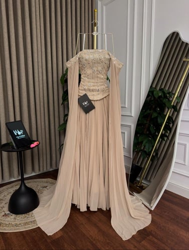 فستان دانة الانيقه