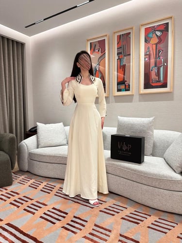 فستان نوره الانيقة