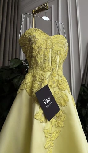 فستان كيم الانيقة ميد