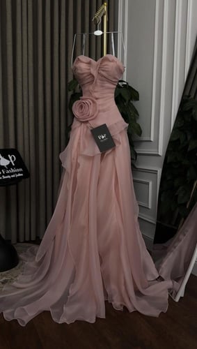 فستان يوكا الانيقة