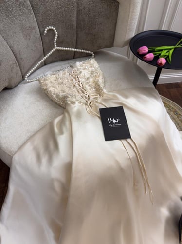 فستان نسرين الانيقة ١