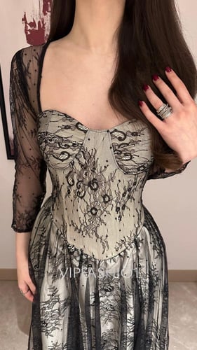 فستان أديلا الانيقة