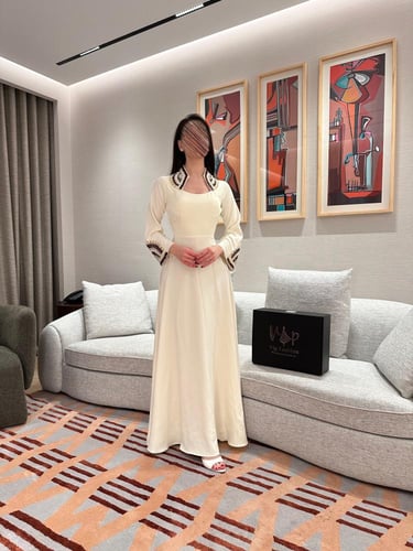 فستان نوره الانيقة