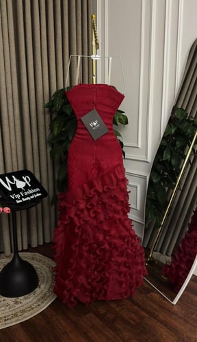 فستان فاليرا الانيقة