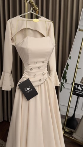 فستان وتن الانيقة