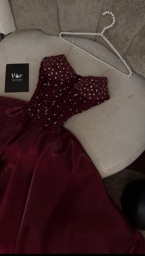 فستان شيرين الانيقه