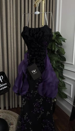 فستان ريناتا الانيقة