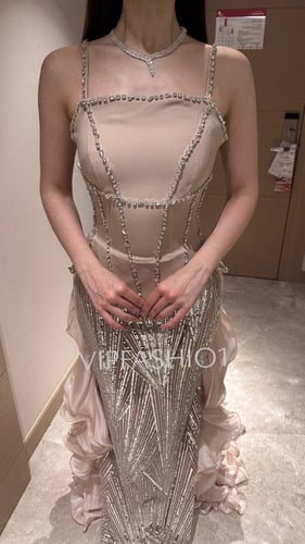 فستان ايلين الانيقة