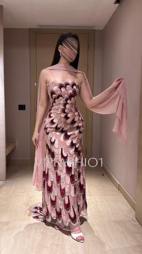 فستان دلال الانيقة