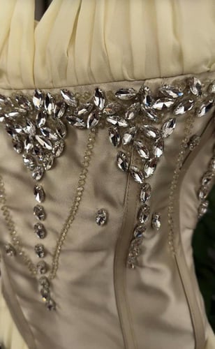 فستان إيليا الانيقة