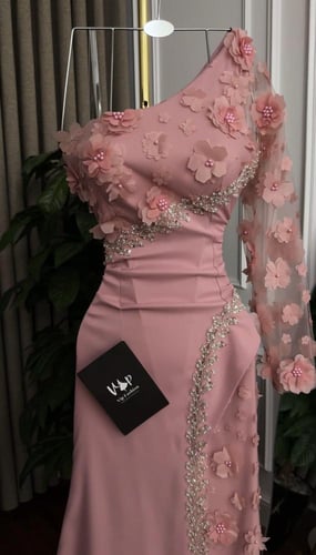 فستان تيريز الانيقة