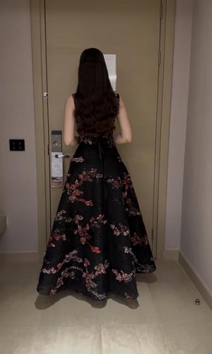 فستان اسيل الانيقة