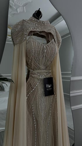 فستان نيلوفر الانيقة