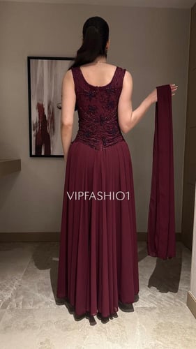 فستان ياسمينا الانيقة