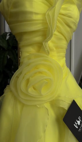 فستان يوكا الانيقة