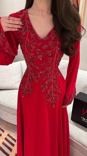 فستان صدى الانيقة