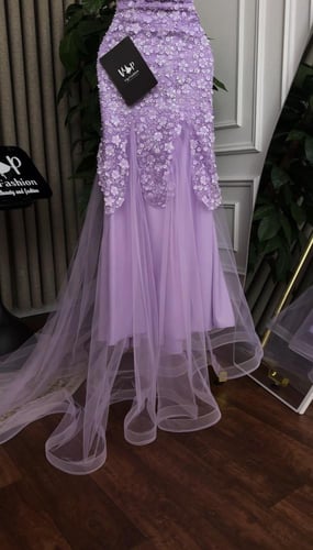 فستان إيلودي الانيقة