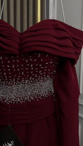 فستان نازلي الانيقة