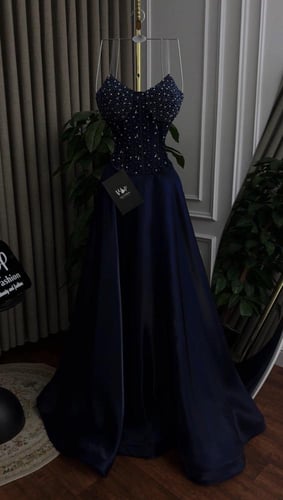 فستان شيرين الانيقه