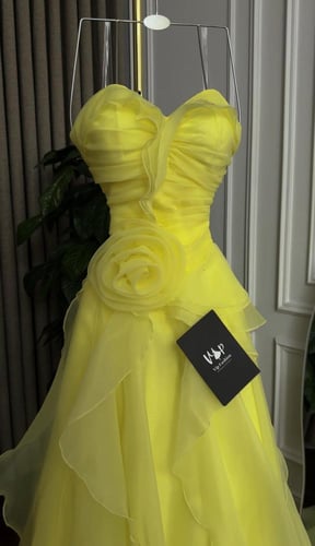 فستان يوكا الانيقة