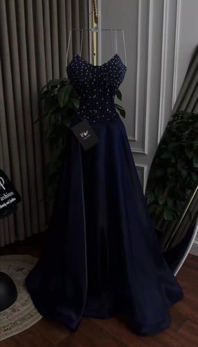 فستان شيرين الانيقه