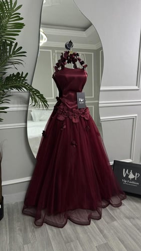 فستان لادن الانيقة