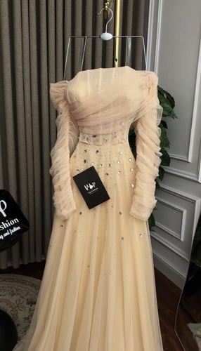 فستان دانيال الانيقة