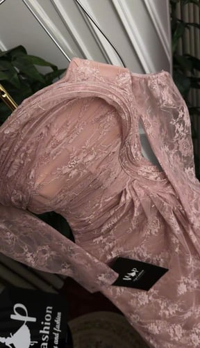 فستان أفريل الانيقة