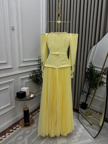 فستان باربي على شيفون مع تطريز يدوي