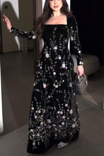 فستان مخمل مع قطعة شك