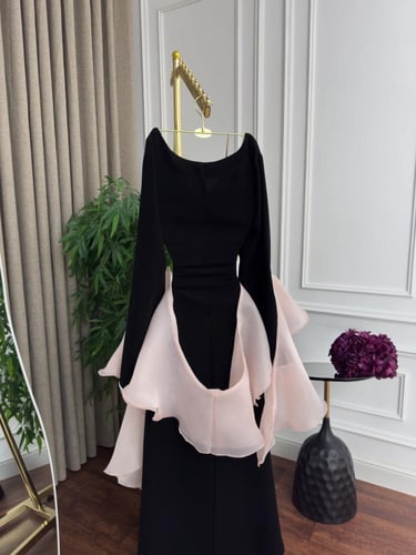 جلابيه كريب فيراري مع تطريز كمبيوتر