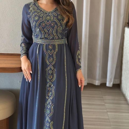 فستان شيفون مع تطريز كرستال