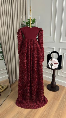 فستان باربي قماش الورود