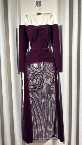 فستان جوخ شتوي مع تطريز انيق